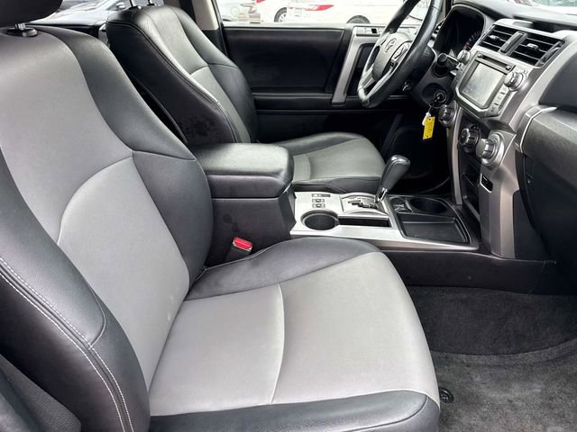 Used 2016 Toyota 4Runner SR5 image 16