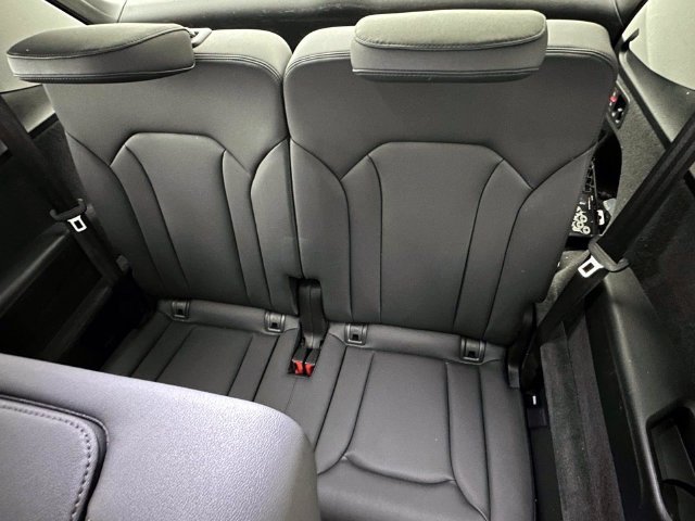 Used 2023 Audi Q7 2.0T Premium w/ Convenience Package AWD/4WD image 13