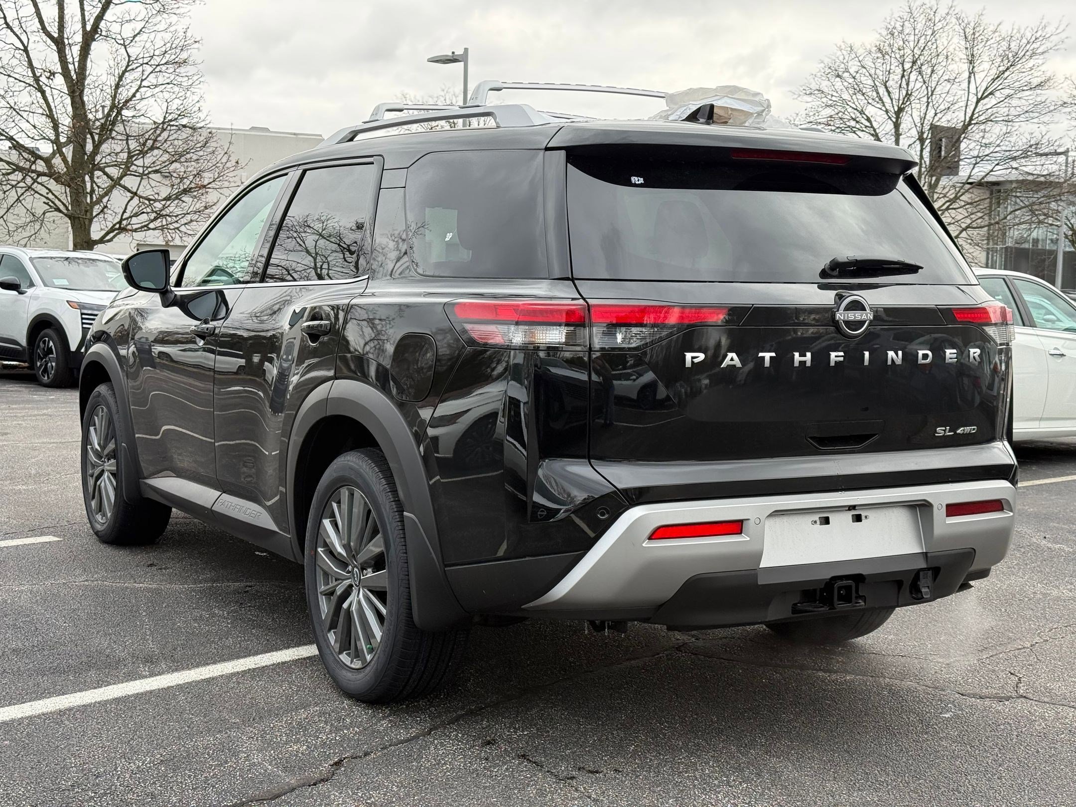 New 2025 Nissan Pathfinder SL w/ SL Premium Package image 8