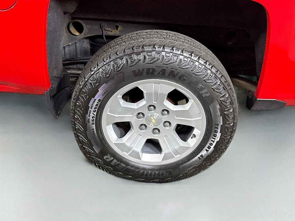 Used 2018 Chevrolet Silverado 1500 LT w/ All Star Edition AWD/4WD image 34