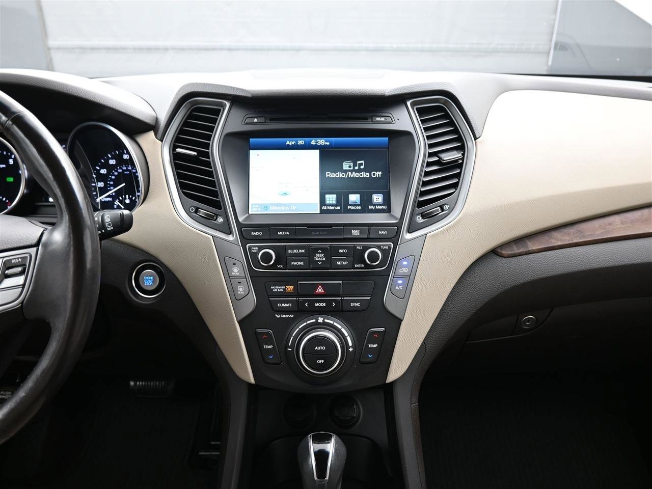 Used 2018 Hyundai Santa Fe Sport image 13