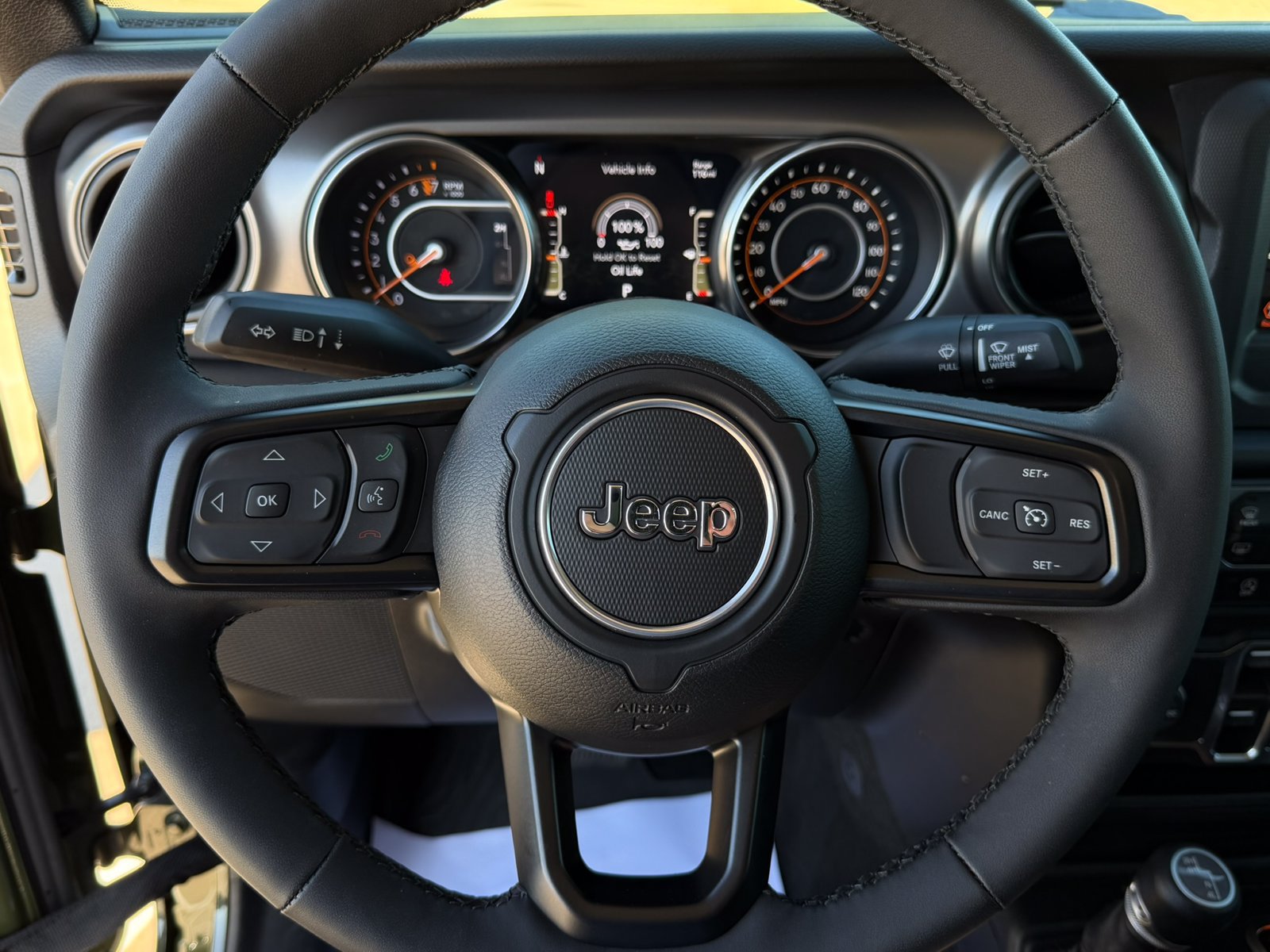 Used 2023 Jeep Gladiator Sport AWD/4WD image 28