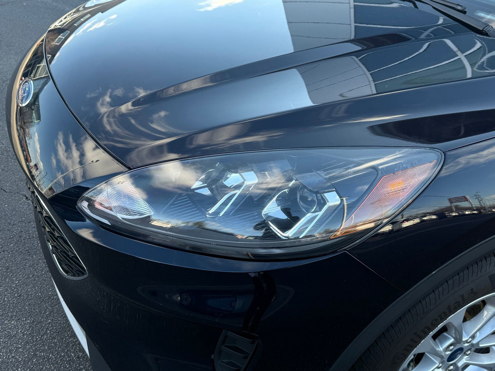 Used 2021 Ford Escape SE image 13