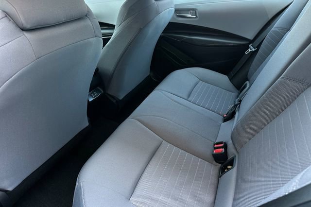 Used 2025 Toyota Corolla SE image 13