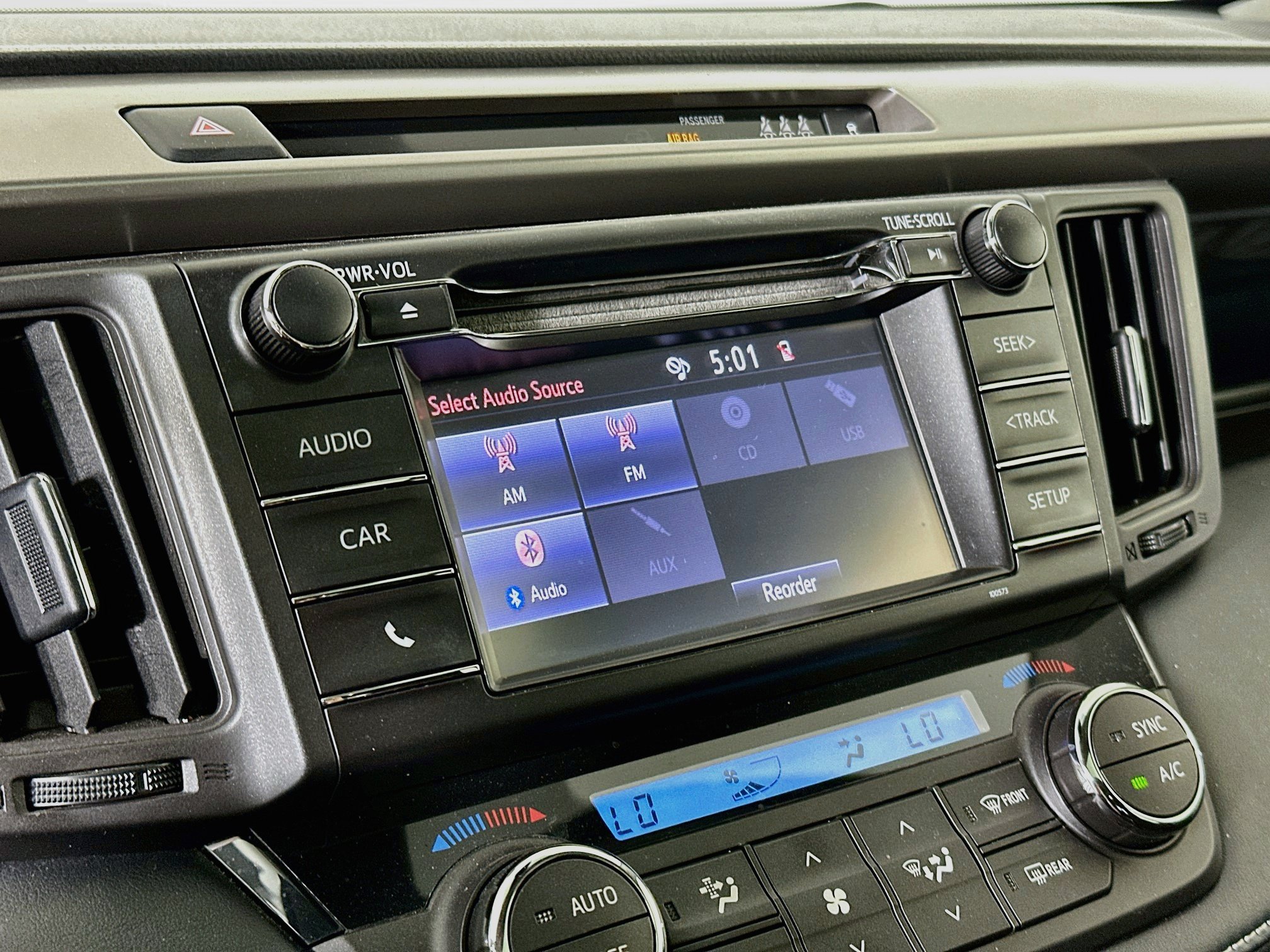 Used 2018 Toyota RAV4 XLE w/ All Weather Liner Package FWD image 19