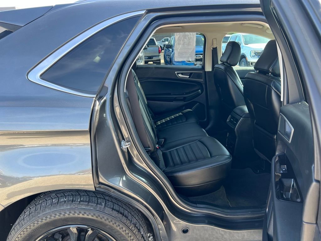 Used 2020 Ford Edge SEL w/ Convenience Package AWD/4WD image 19