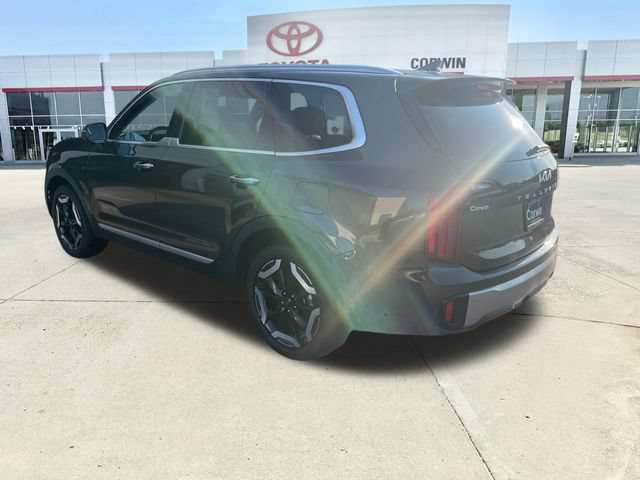 Used 2025 Kia Telluride S FWD image 3