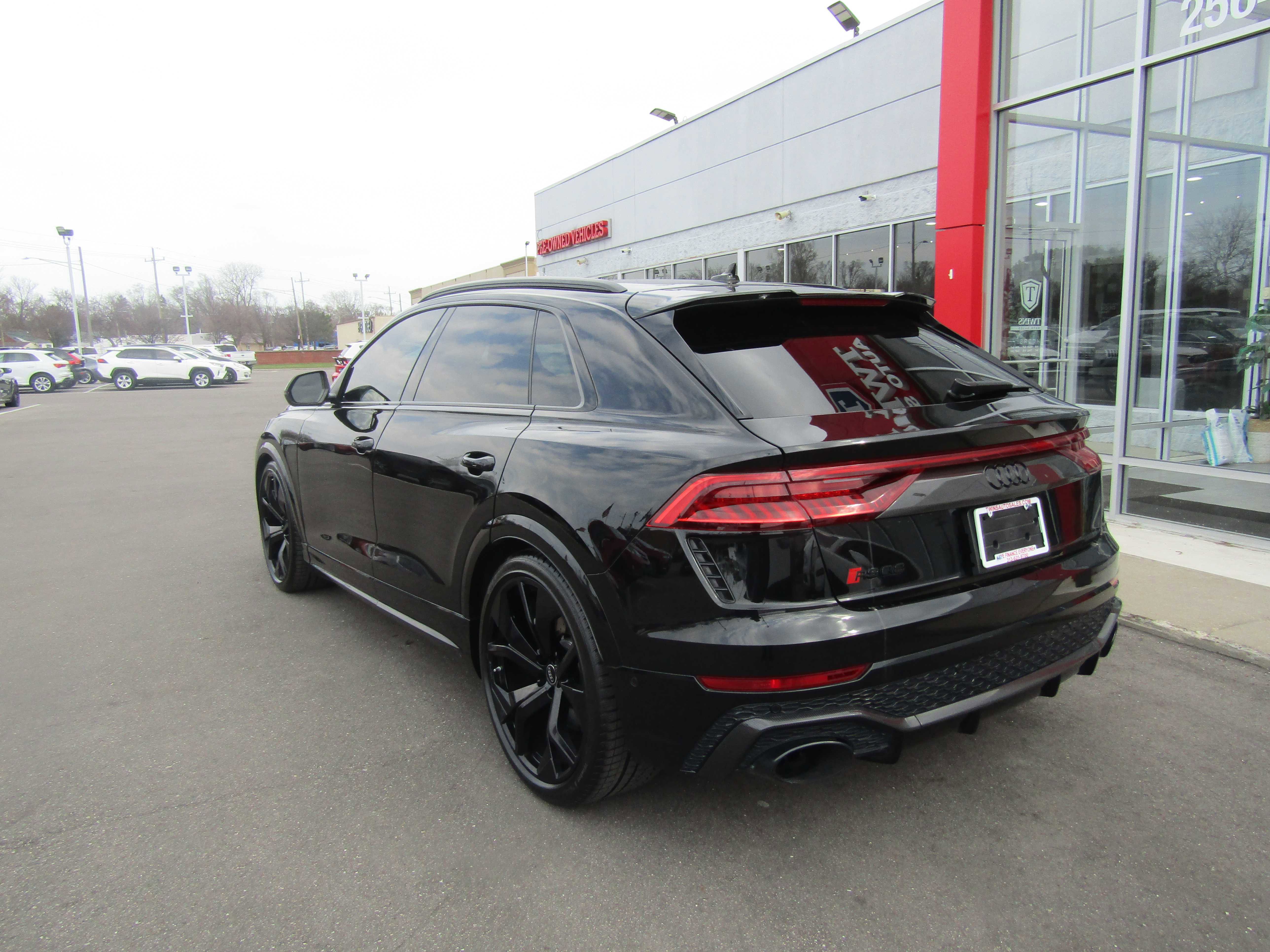 Used 2023 Audi RS Q8 AWD/4WD image 8