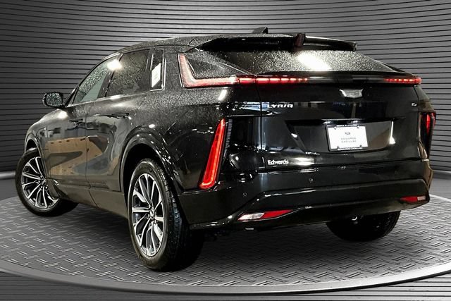 New 2027 Cadillac Lyriq Sport w/ LPO, Floor Liner Package AWD/4WD image 3