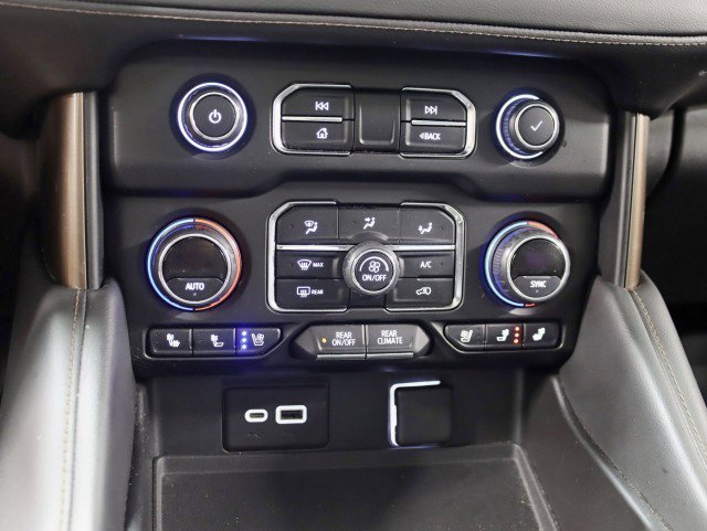 Used 2021 Chevrolet Suburban High Country w/ Premium Package image 26