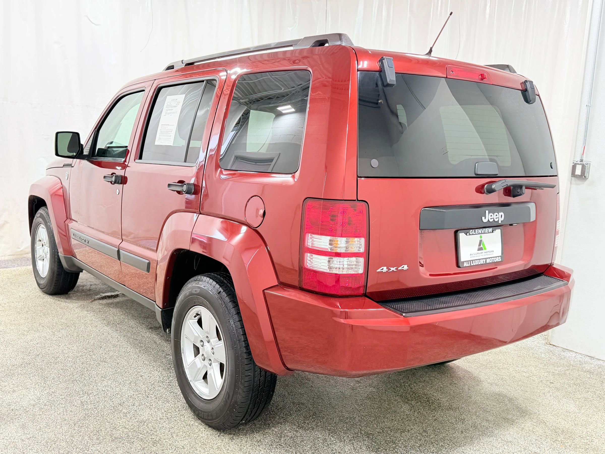 Used 2009 Jeep Liberty Sport w/ Popular Equipment Group AWD/4WD image 6
