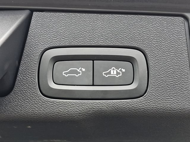 Used 2020 Volvo XC60 T5 Inscription AWD/4WD image 29