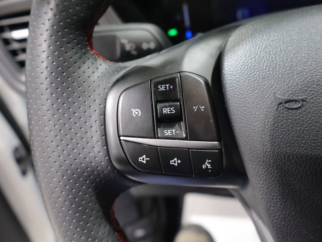 Used 2024 Ford Escape ST-Line image 32