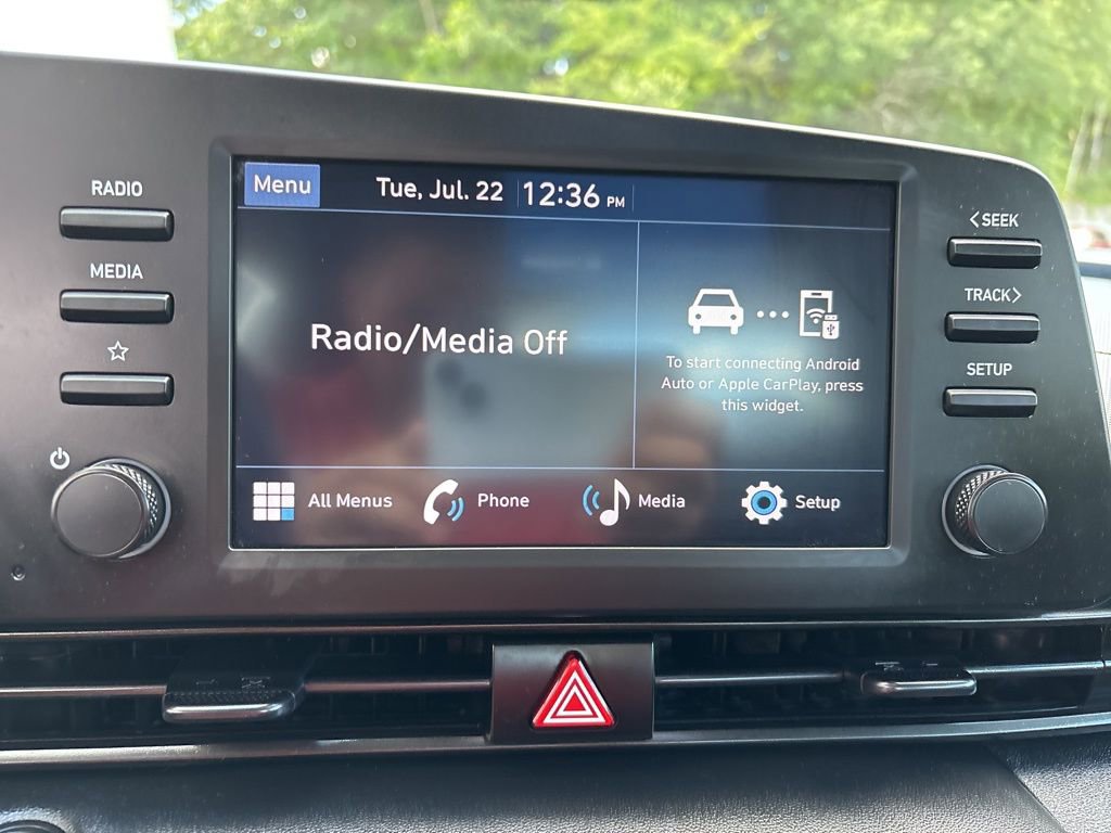 Used 2025 Hyundai Elantra Sport image 12