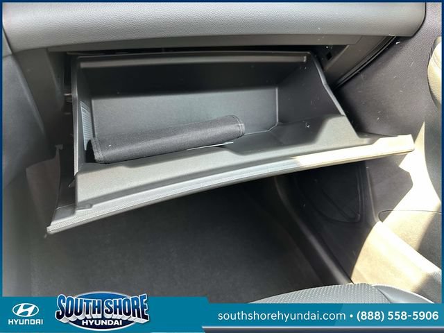 Used 2023 Buick Envision Essence FWD image 39