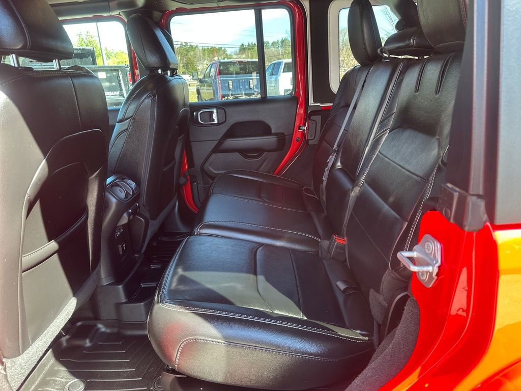 Used 2022 Jeep Wrangler Unlimited Sahara image 14