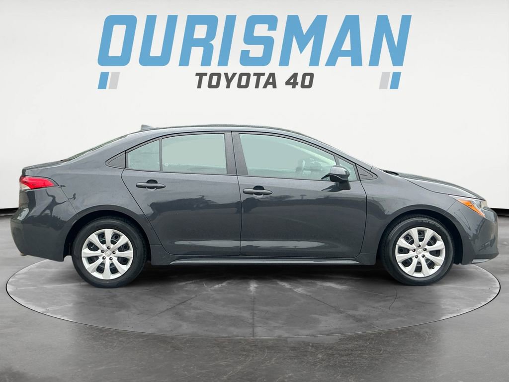Used 2023 Toyota Corolla LE image 7
