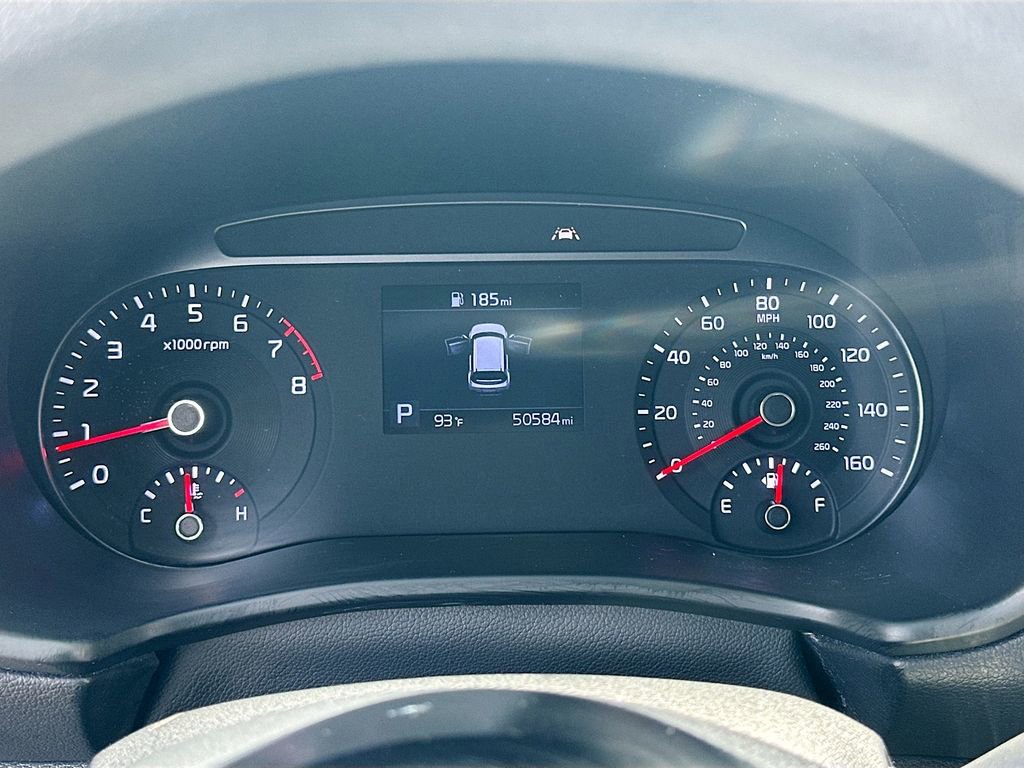 Certified 2022 Kia Soul LX w/ Technology Package FWD image 12