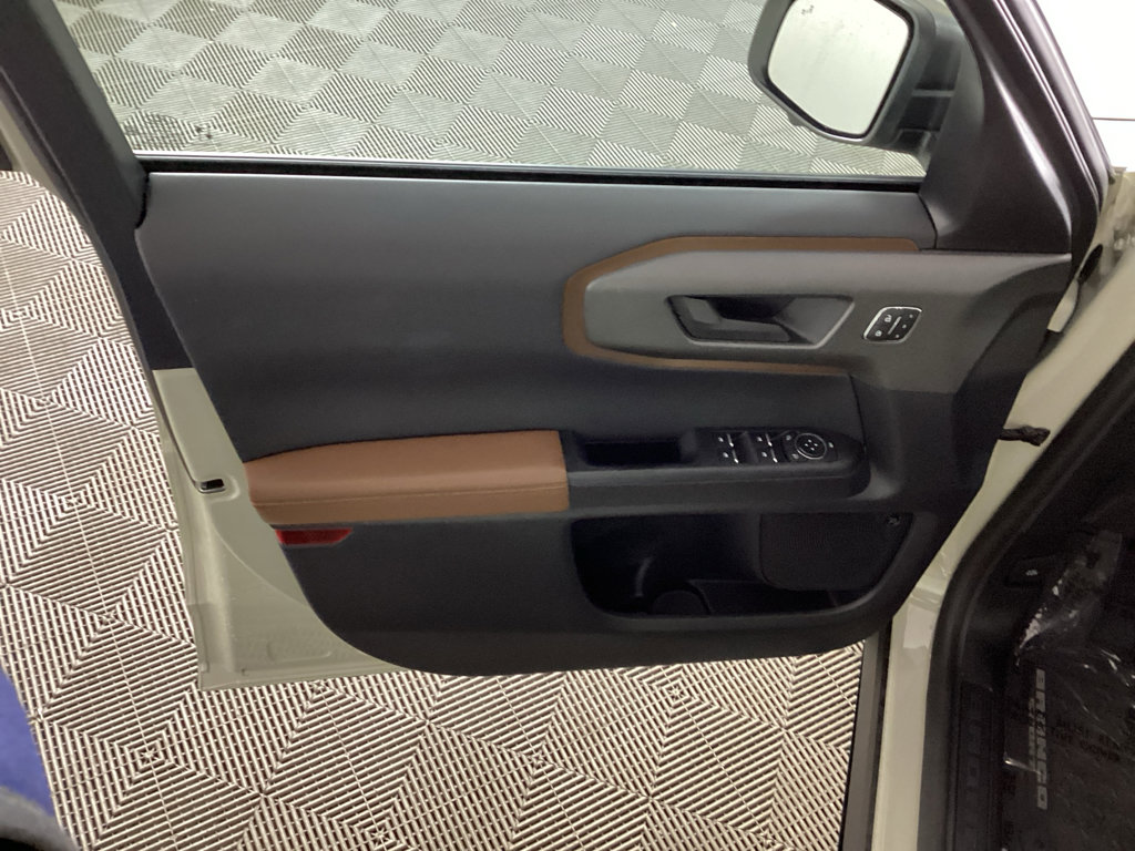 Used 2025 Ford Bronco Sport Outer Banks w/ Outer Banks Tech Package+ image 17