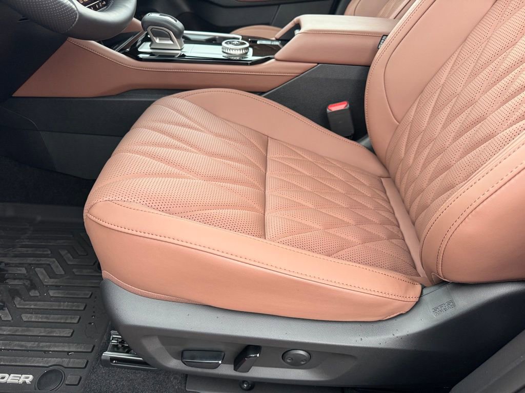 New 2025 Mitsubishi Outlander SEL image 30