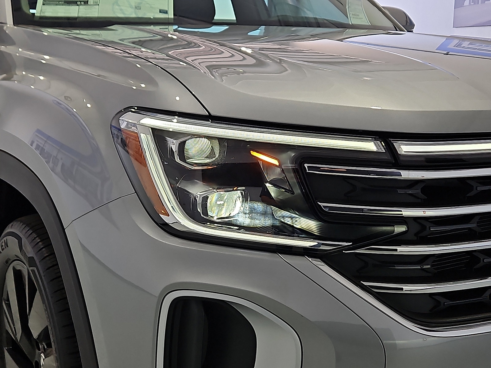 New 2026 Volkswagen Atlas SE FWD image 7