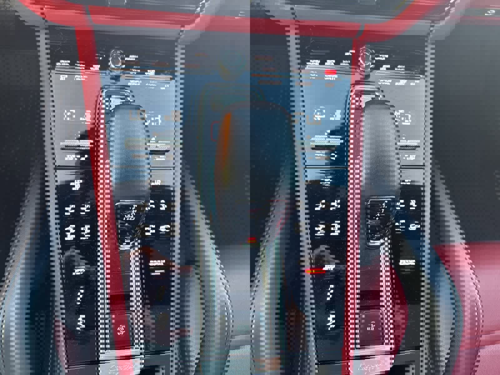 Used 2023 Porsche Cayenne Platinum Edition image 37