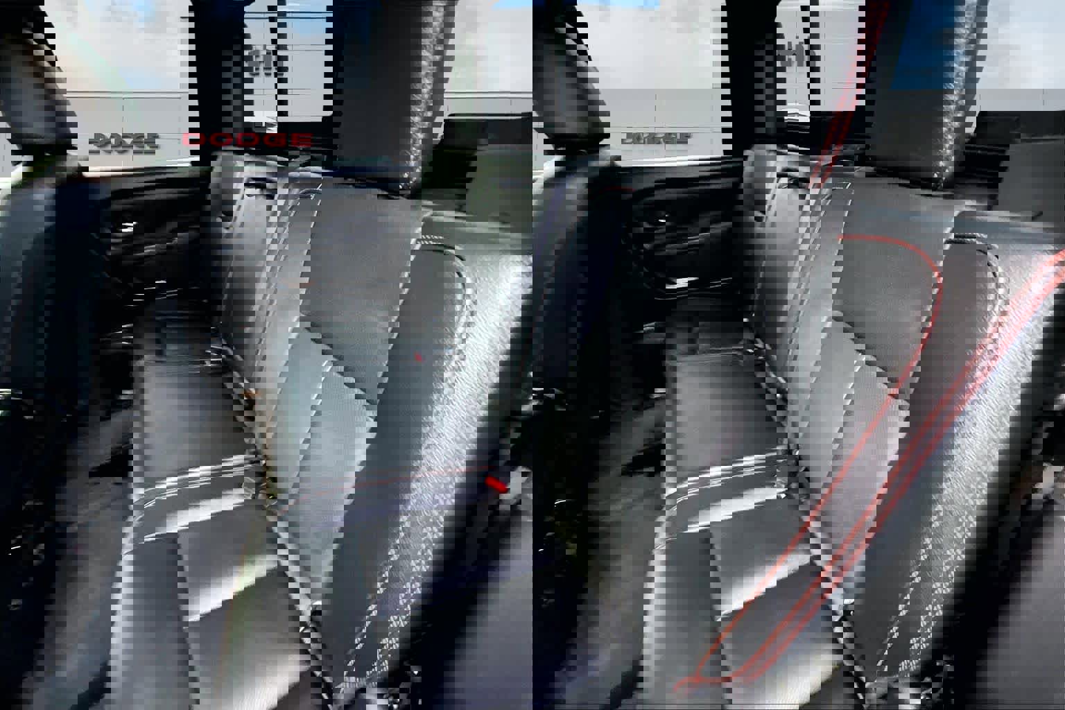 Used 2021 Nissan Titan PRO-4X w/ Pro-4x Convenience Package image 13