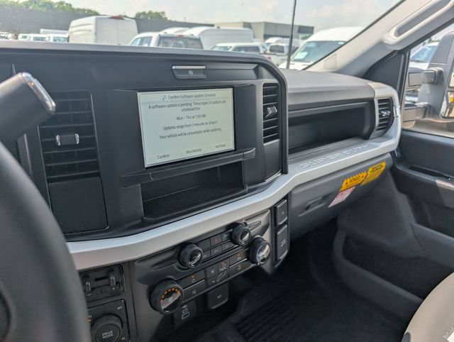 New 2026 Ford F550 4x4 Regular Cab Super Duty image 19