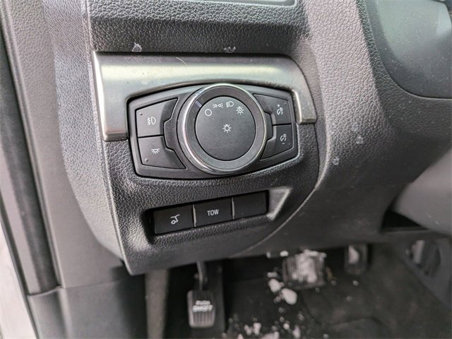Certified 2018 Ford Explorer XLT w/ Equipment Group 202A image 17