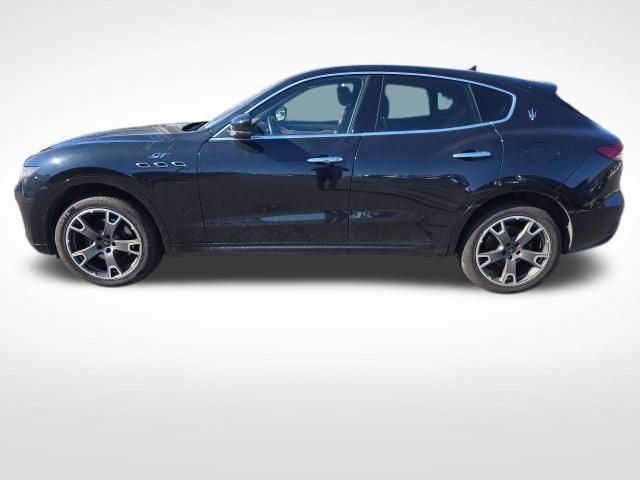 Used 2023 Maserati Levante GT image 4