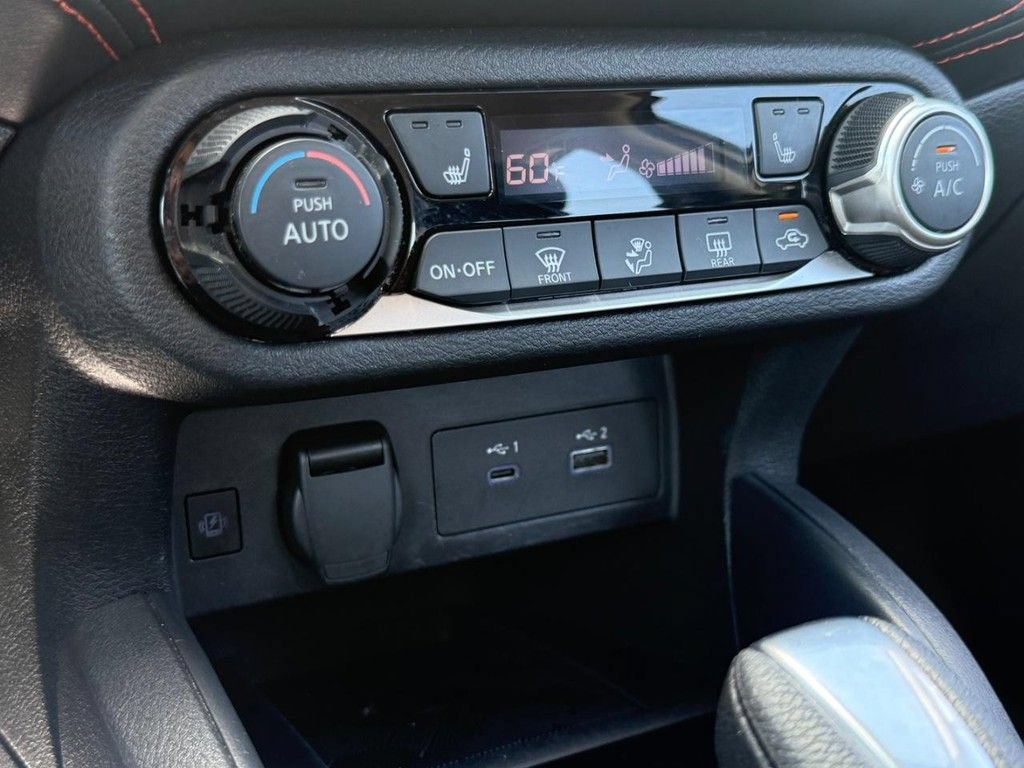 Used 2024 Nissan Versa SR FWD image 19