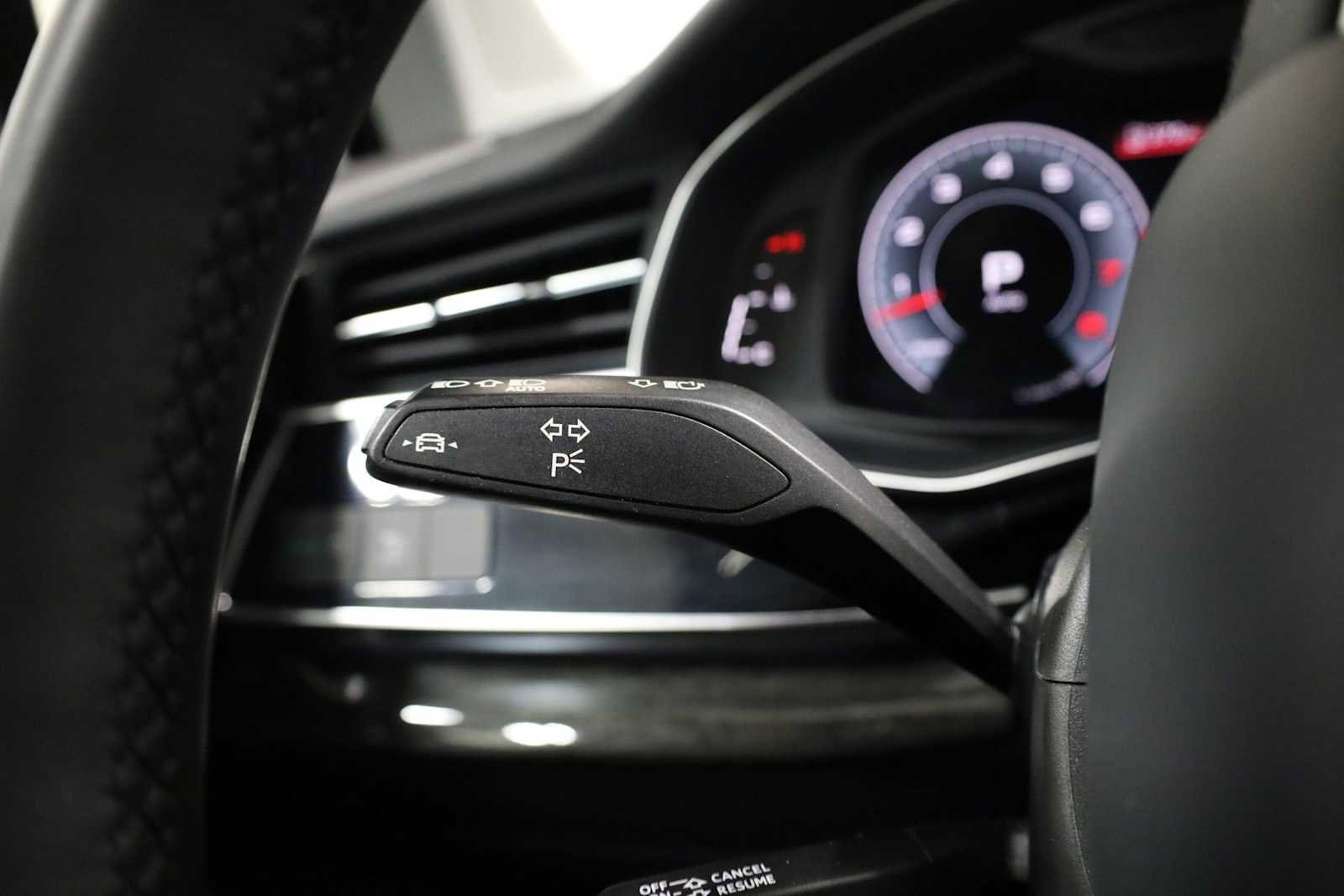 Used 2022 Audi Q7 Premium Plus image 29