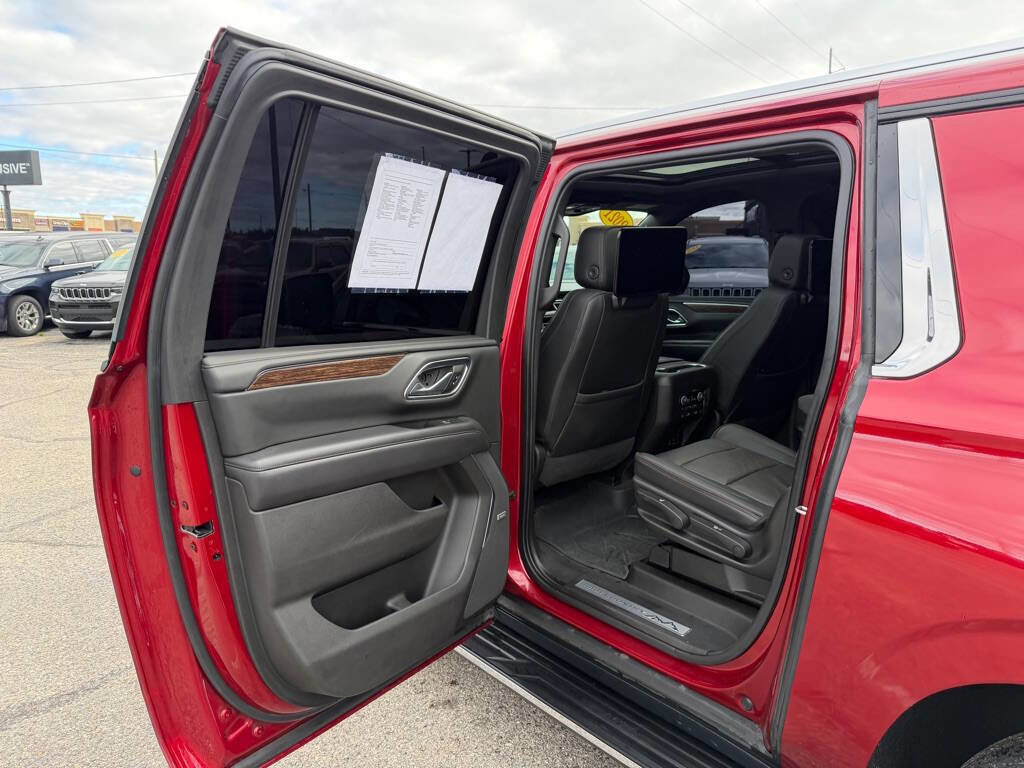 Used 2021 Chevrolet Suburban High Country AWD/4WD image 33