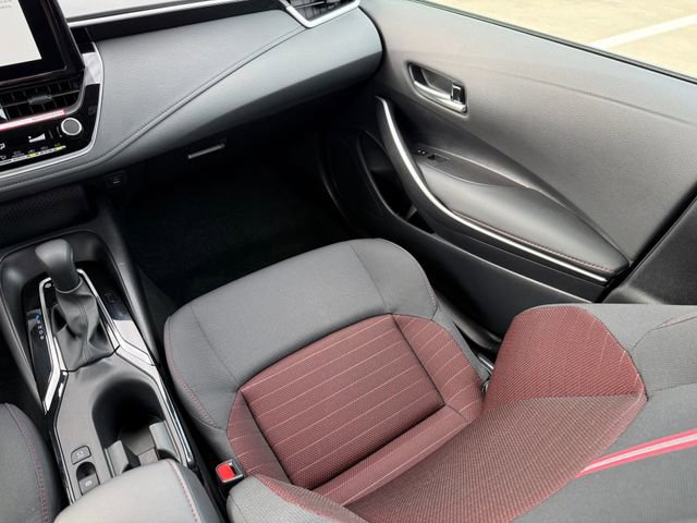 Used 2025 Toyota Corolla SE image 28
