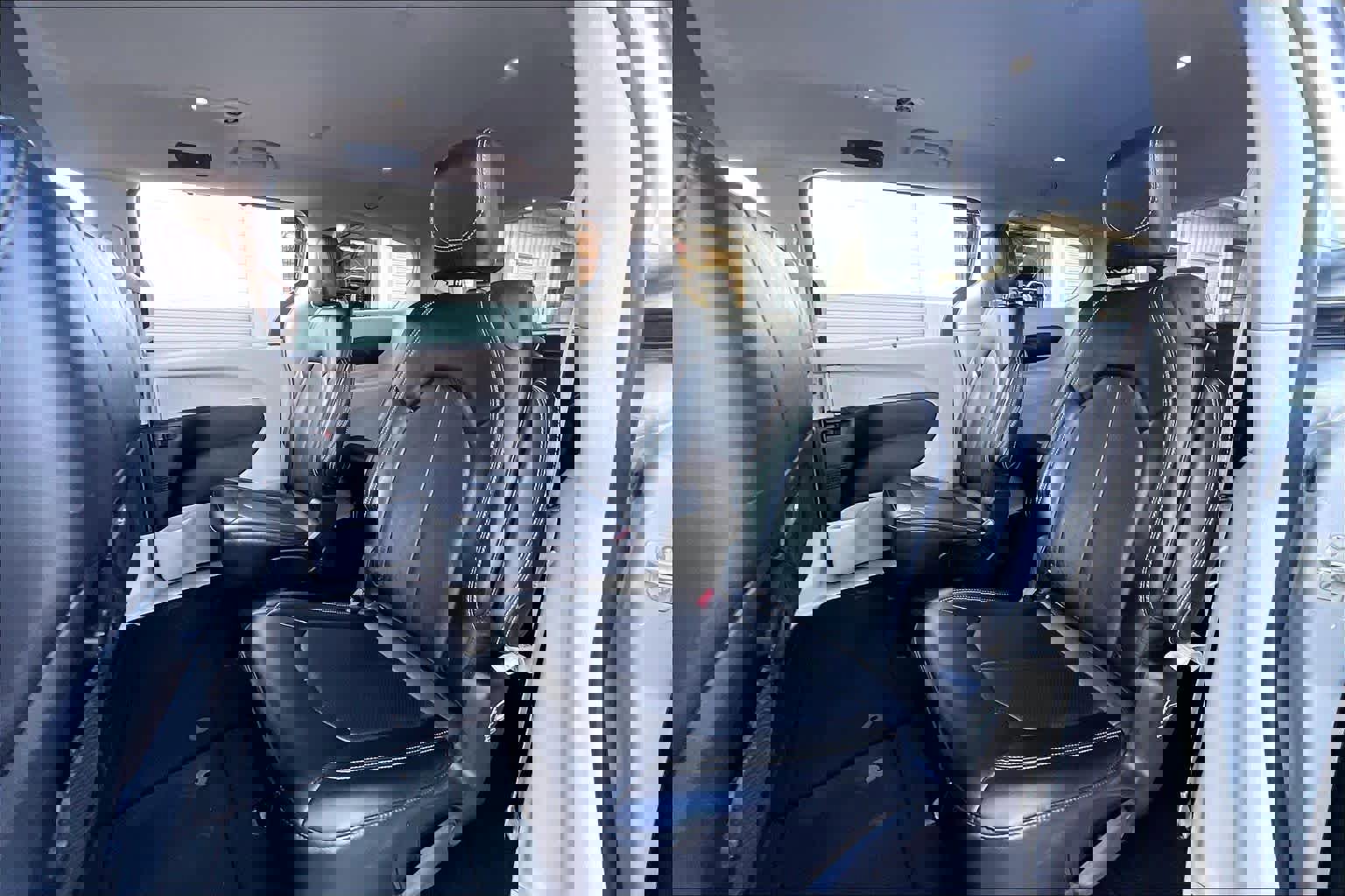 Used 2024 Chrysler Pacifica Touring-L image 20