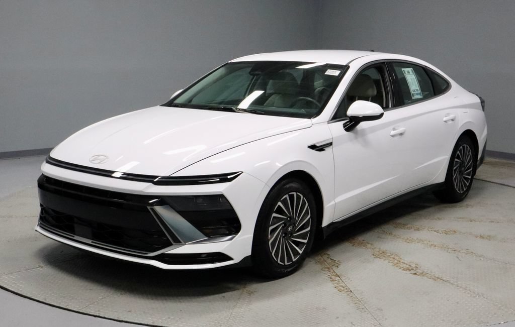Used 2025 Hyundai Sonata SEL FWD image 8