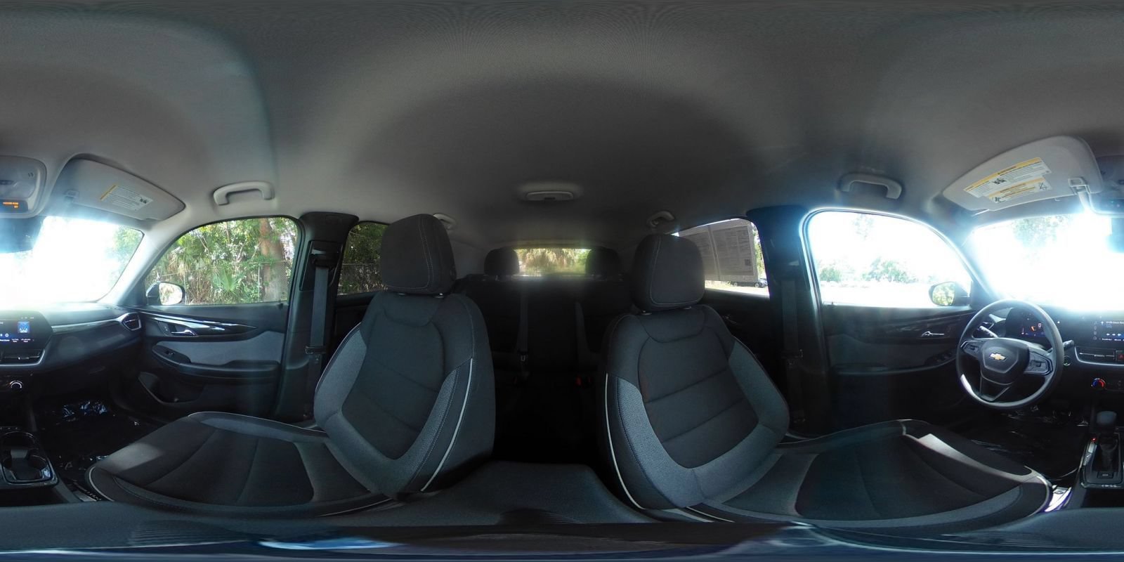 Used 2025 Chevrolet TrailBlazer LT FWD image 38
