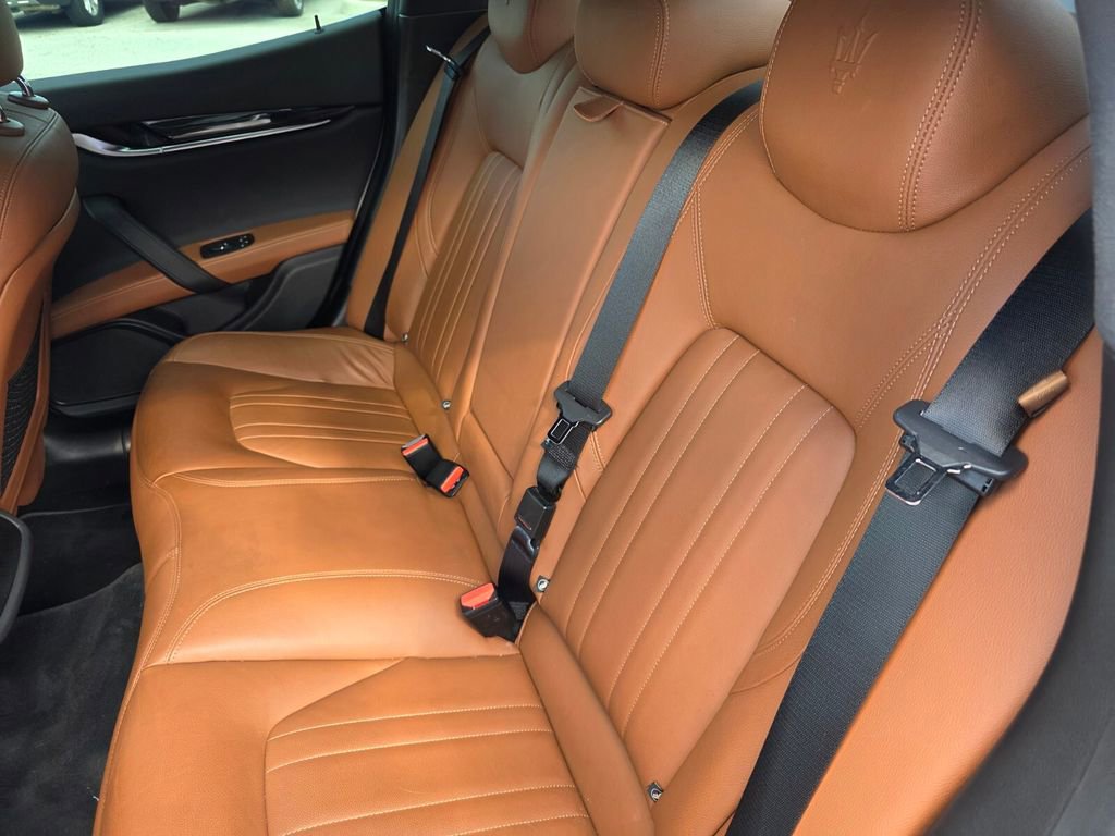 Used 2022 Maserati Ghibli Modena image 16