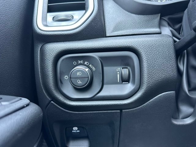 New 2026 RAM 1500 Express AWD/4WD image 26