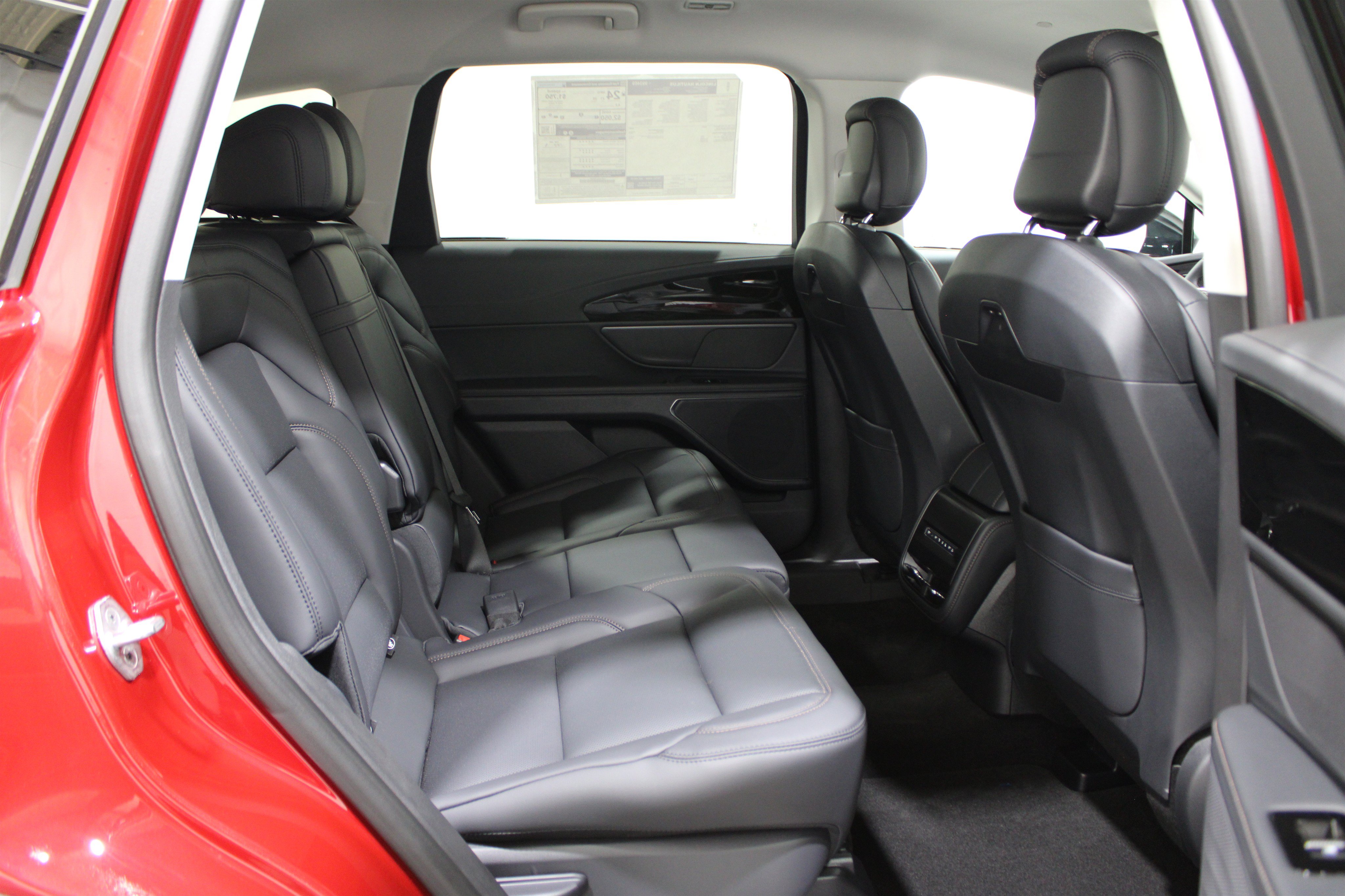 New 2026 Lincoln Nautilus Premier AWD/4WD image 28