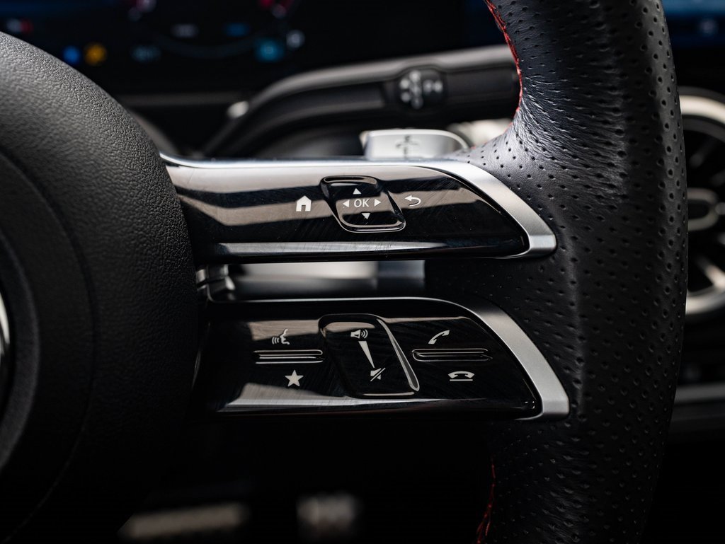 Used 2024 Mercedes-Benz GLB 250 4MATIC image 26