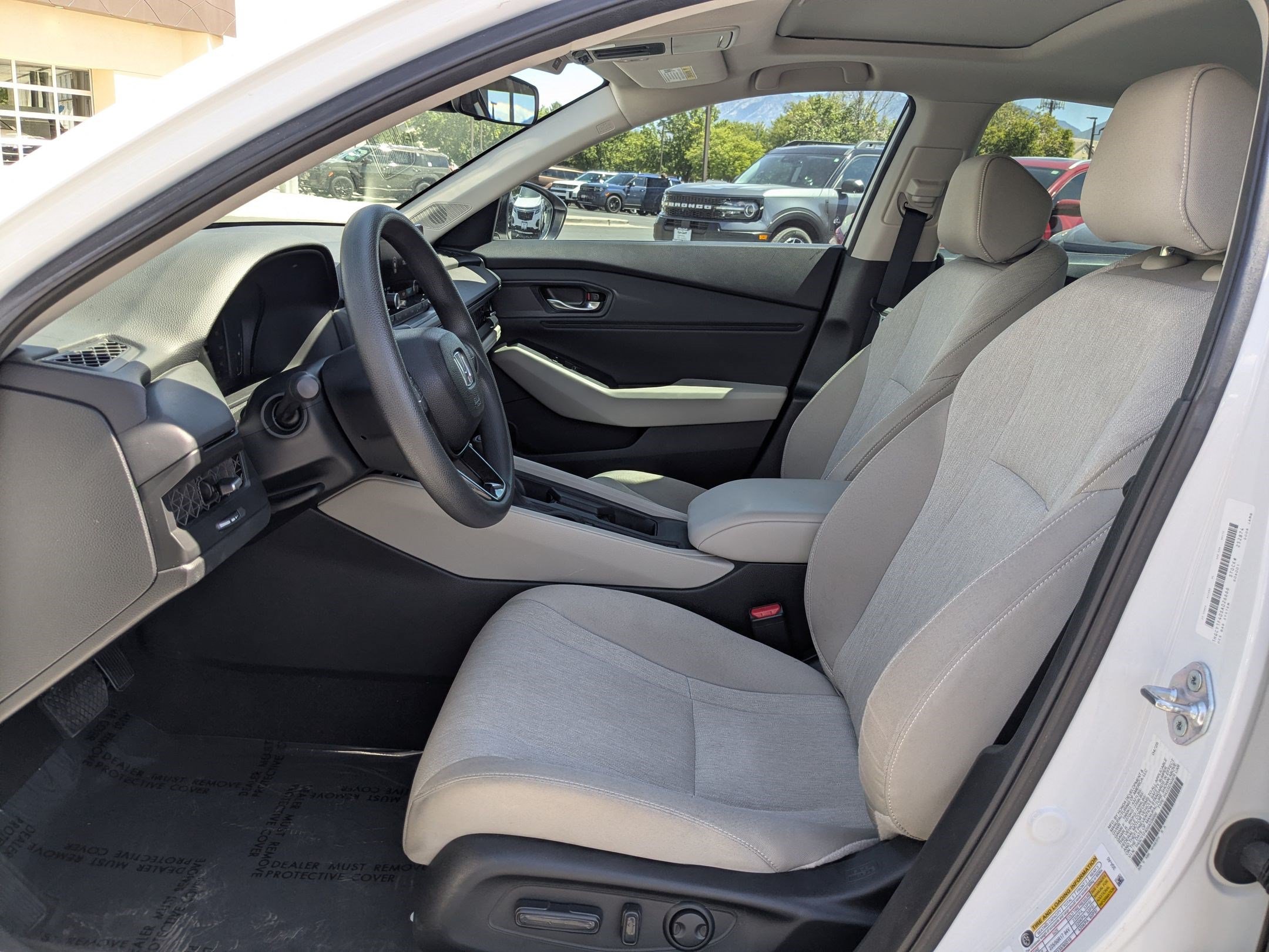 Used 2025 Honda Accord SE image 17