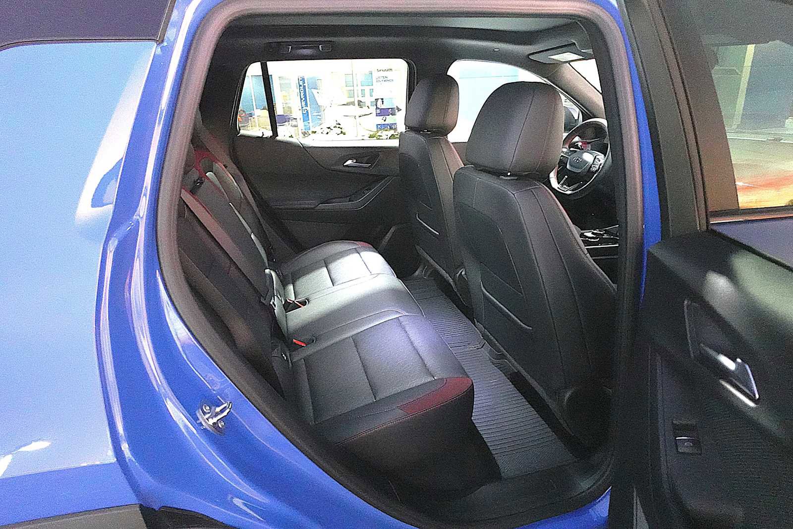 Used 2026 Chevrolet Equinox RS w/ Convenience Package III AWD/4WD image 29