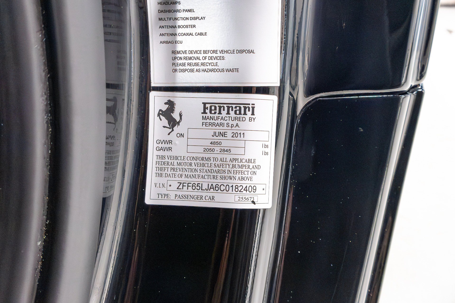 Used 2012 Ferrari California RWD image 14