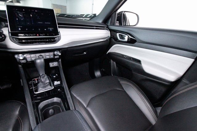 Used 2024 Jeep Compass Limited w/ Sun and Sound Group image 7