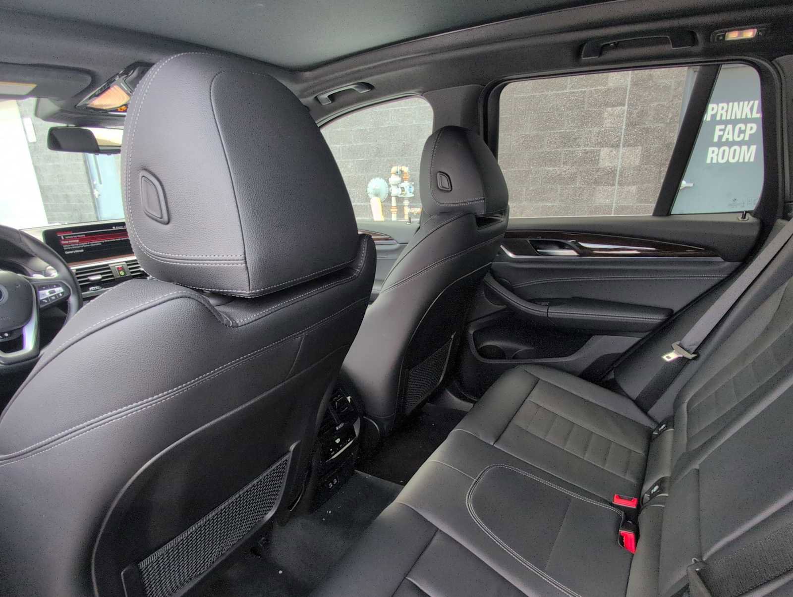 Used 2021 BMW X3 xDrive30i w/ Premium Package image 18