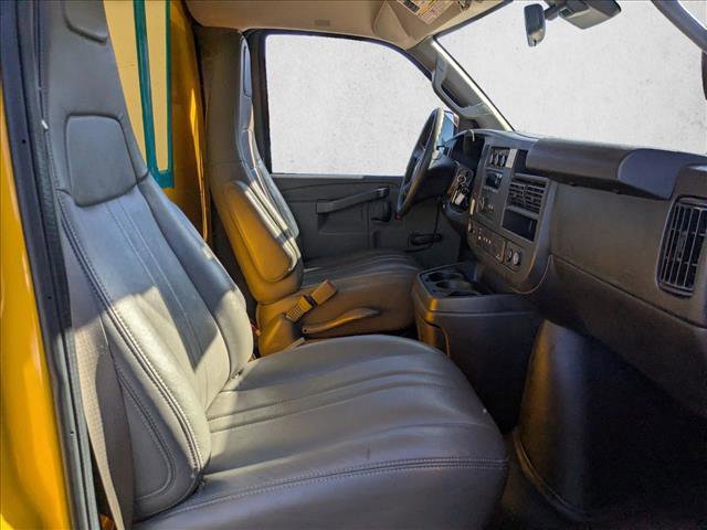 Used 2019 GMC Savana 3500 w/ Driver Convenience Package image 14
