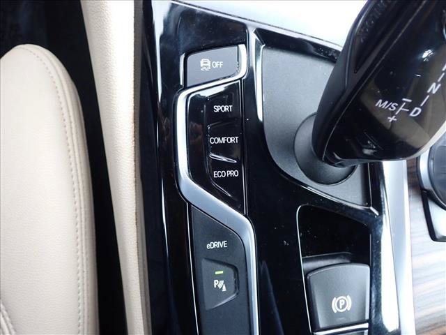 Used 2019 BMW 530e xDrive AWD/4WD image 22