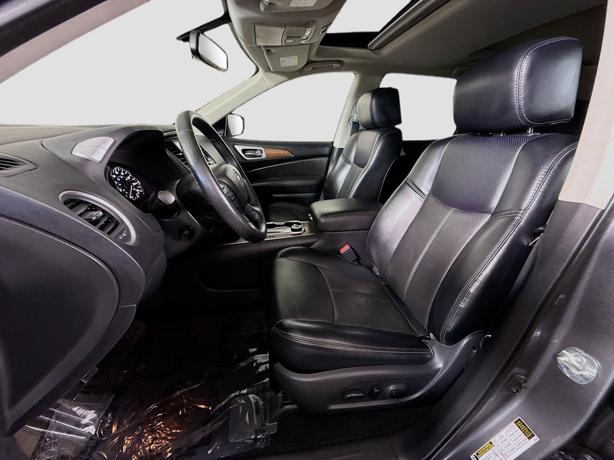 Used 2020 Nissan Pathfinder Platinum AWD/4WD image 22