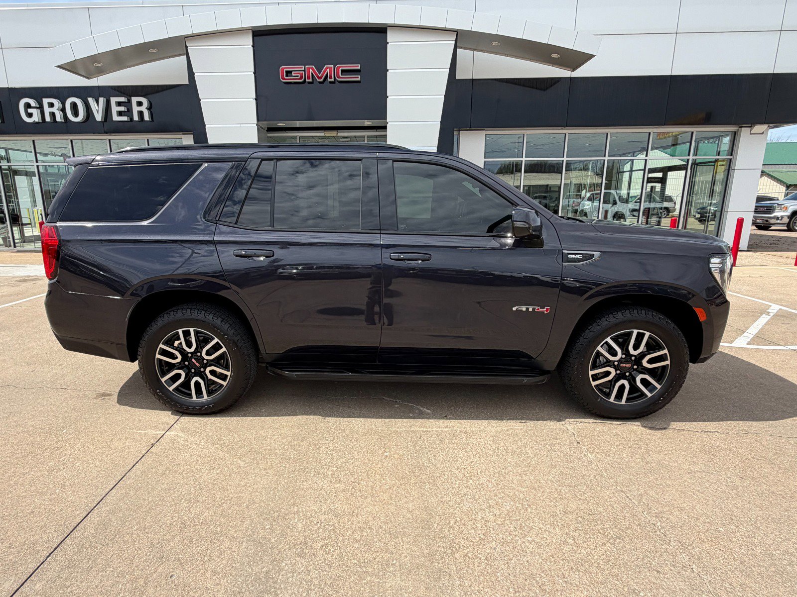 Certified 2023 GMC Yukon AT4 image 30